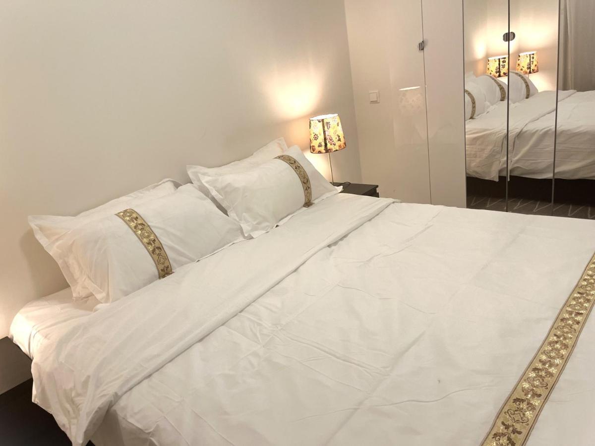 Scandpoint Apartment Fornebu Near Sea Front With Outdoor Walk! Stabekk Eksteriør billede